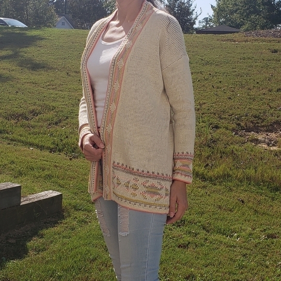 Willow & Clay Aztec Southwestern Sweater cardigan size small - Picture 10 of 10